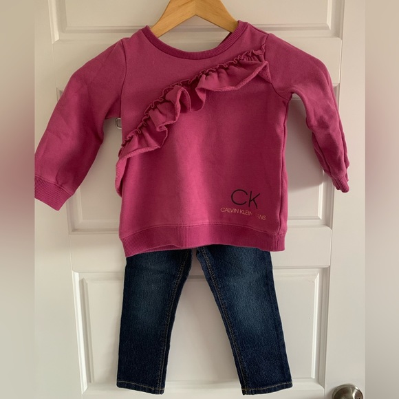 Calvin Klein sweatshirt & Old Navy Jeggings both 3T - Picture 1 of 6